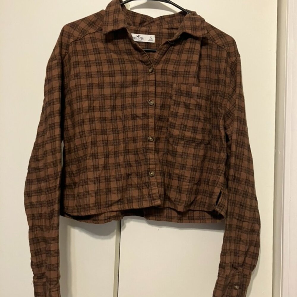 Hollister cropped flannel plaid button up collared shirt